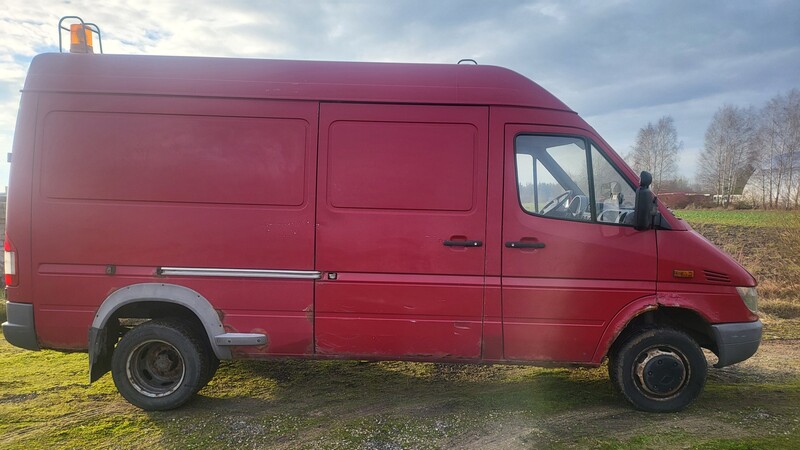 Фотография 7 - Mercedes-Benz Sprinter 2005 г Грузовой микроавтобус