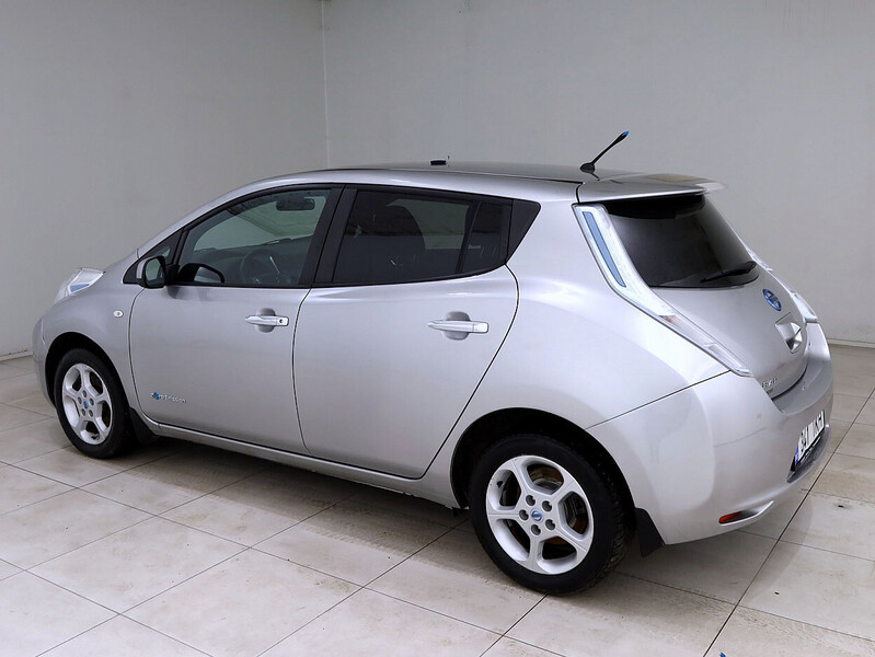 Фотография 4 - Nissan Leaf 2013 г Хэтчбек