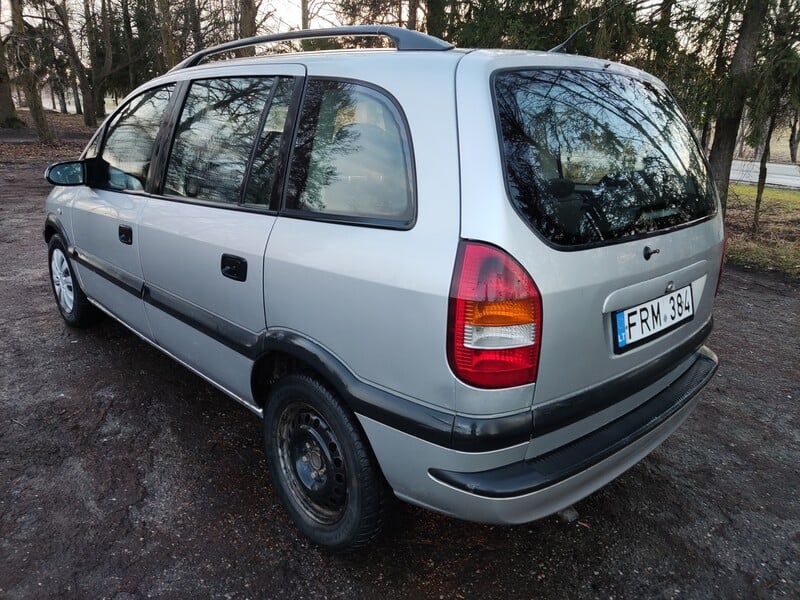 Фотография 2 - Opel Zafira 2001 г Минивэн