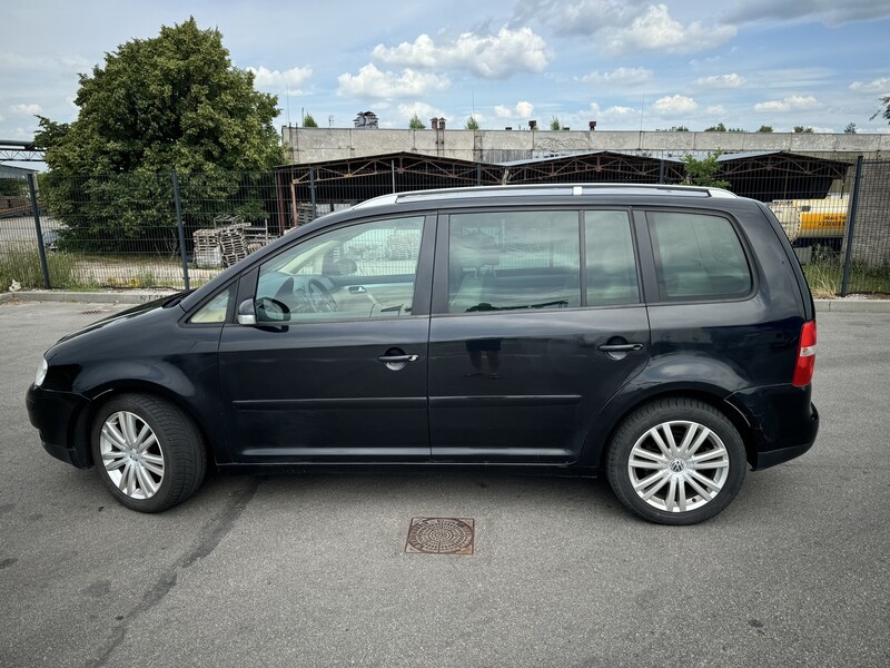 Photo 8 - Volkswagen Touran 2006 y Van