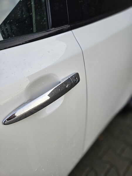 Photo 10 - Nissan Leaf 2014 y Hatchback