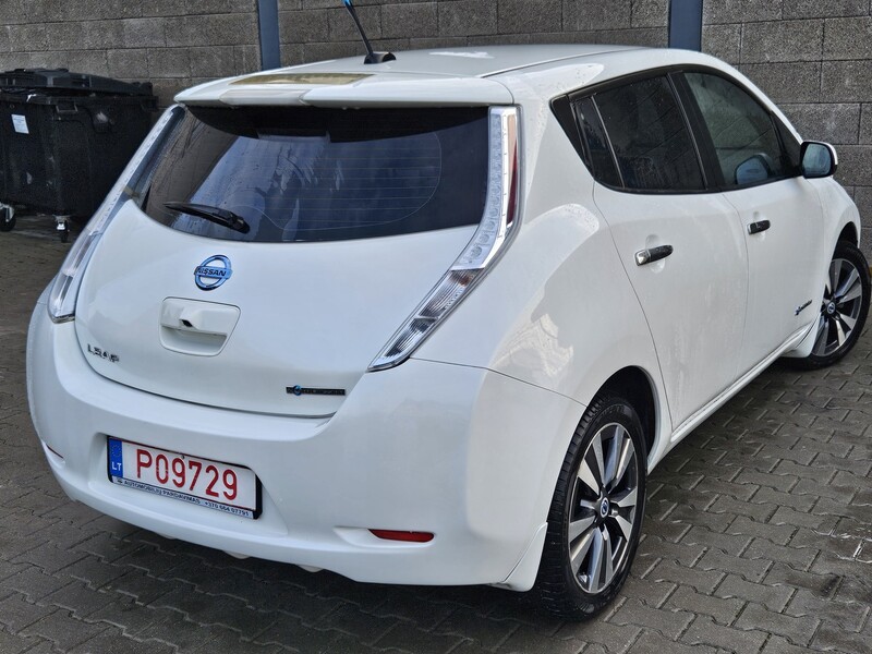 Photo 6 - Nissan Leaf 2014 y Hatchback