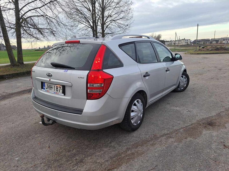 Photo 11 - Kia Cee'd 2008 y Wagon