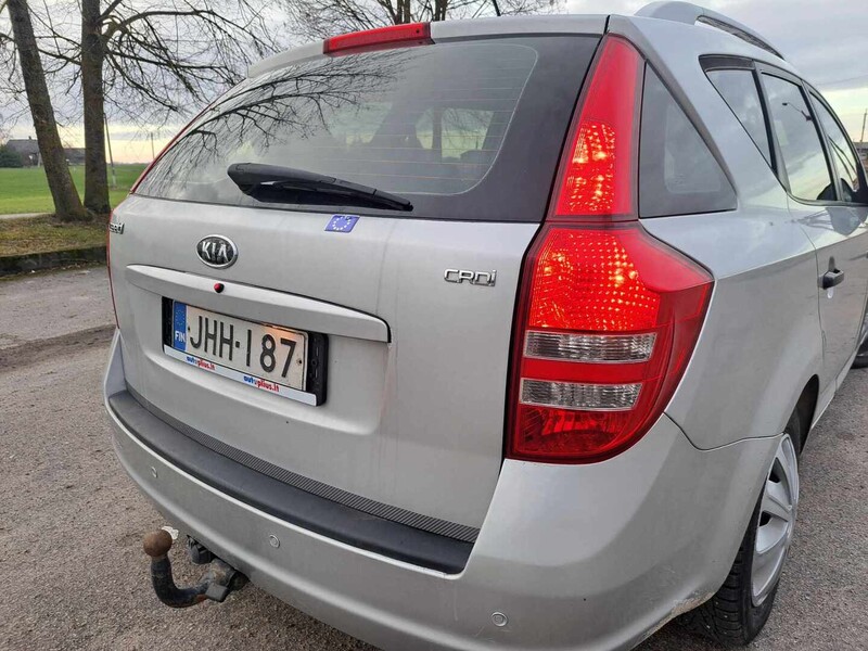 Photo 17 - Kia Cee'd 2008 y Wagon