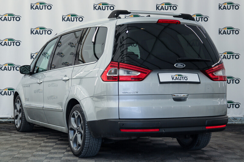 Photo 4 - Ford Galaxy 2011 y Van