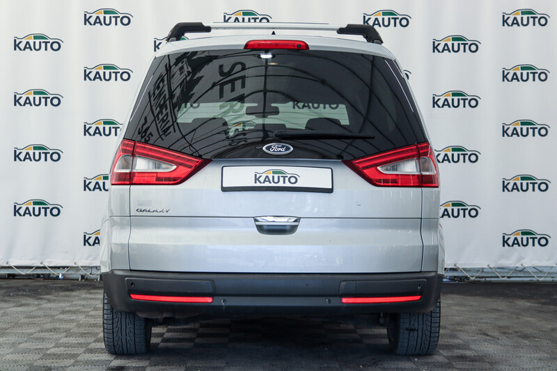 Photo 5 - Ford Galaxy 2011 y Van