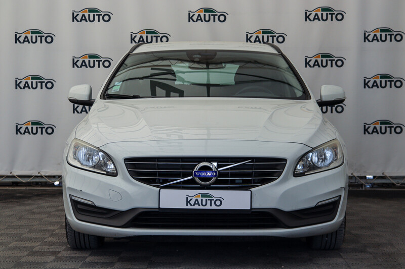 Фотография 6 - Volvo V60 2013 г Универсал