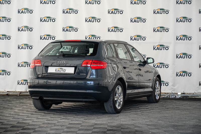 Фотография 4 - Audi A3 2011 г Хэтчбек