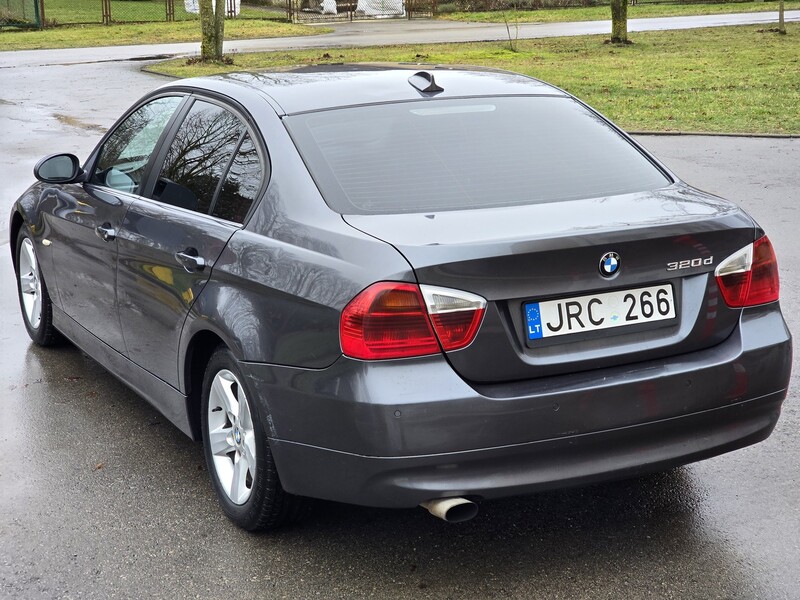 Photo 5 - Bmw 320 2006 y Sedan