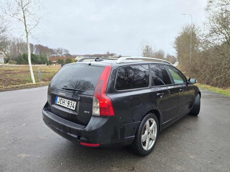 Фотография 2 - Volvo V50 2008 г Универсал