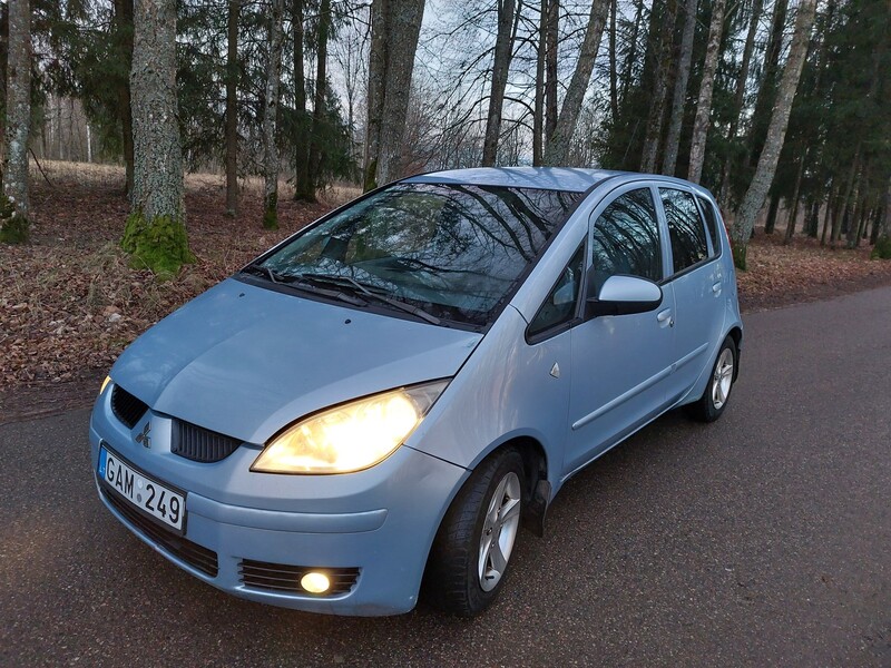 Фотография 2 - Mitsubishi Colt 2007 г Хэтчбек