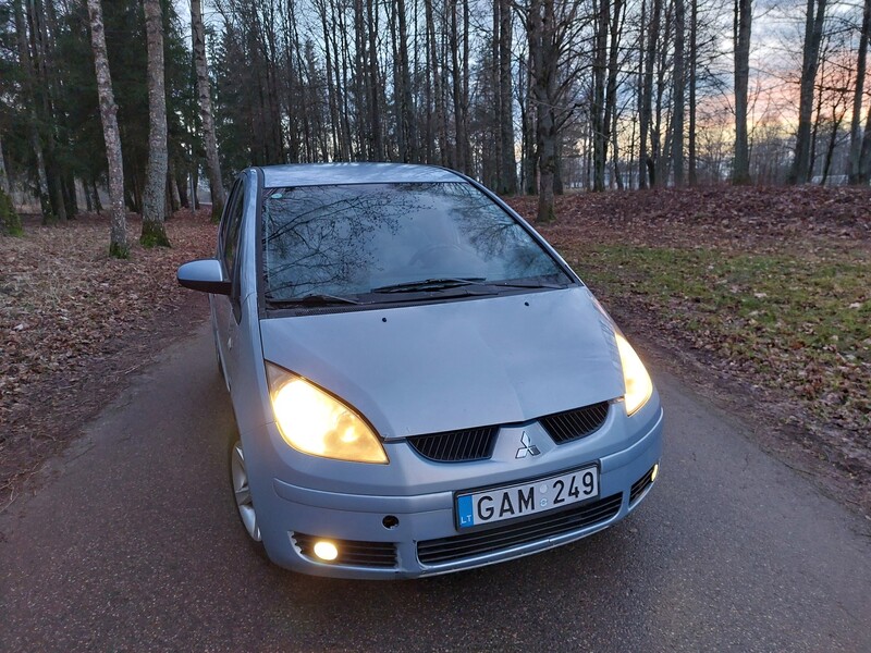 Фотография 4 - Mitsubishi Colt 2007 г Хэтчбек