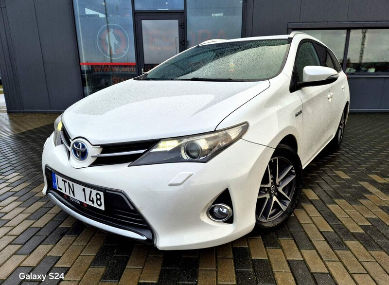 Photo 14 - Toyota Auris 2015 y Wagon