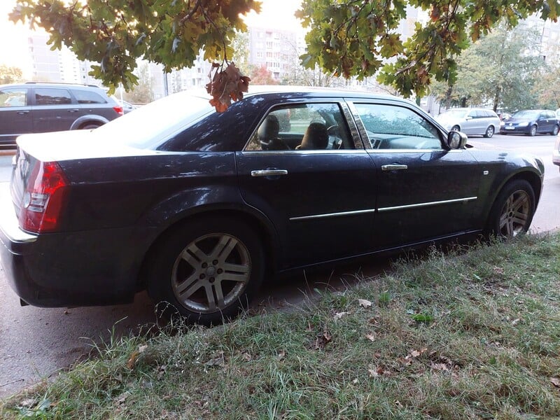 Nuotrauka 2 - Chrysler 300C 2009 m Sedanas