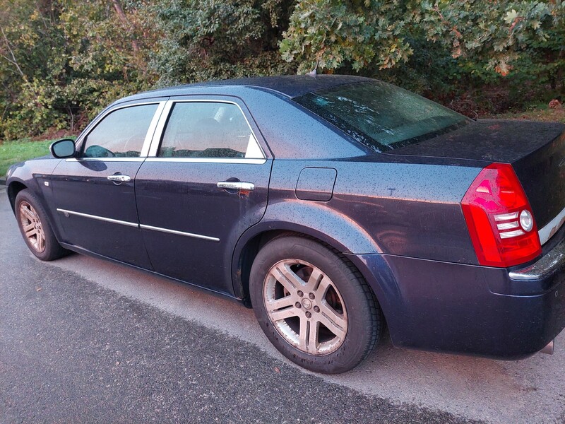 Nuotrauka 4 - Chrysler 300C 2009 m Sedanas