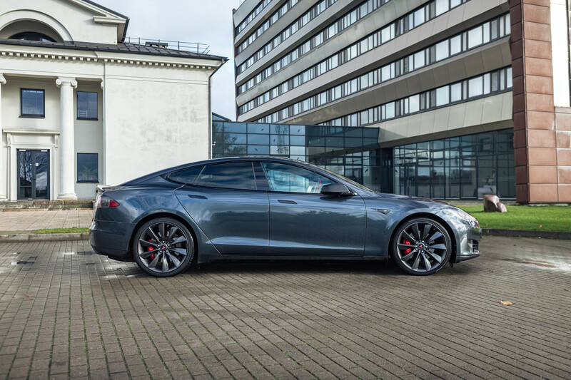 Фотография 6 - Tesla Model S 2016 г Седан