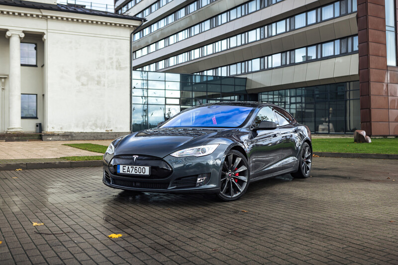 Фотография 4 - Tesla Model S 2016 г Седан