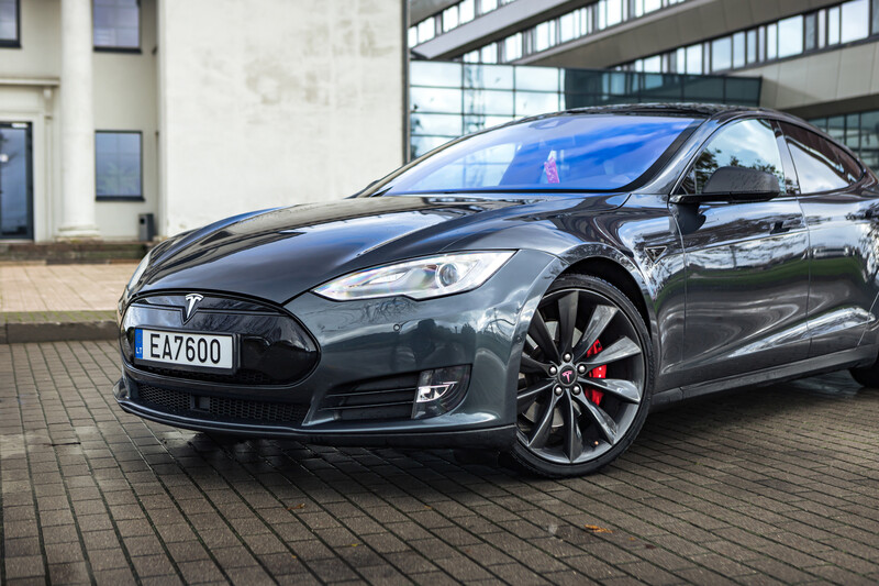 Фотография 5 - Tesla Model S 2016 г Седан