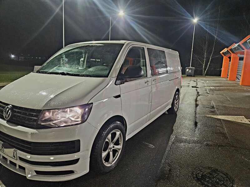 Photo 8 - Volkswagen Transporter 2011 y Minibus