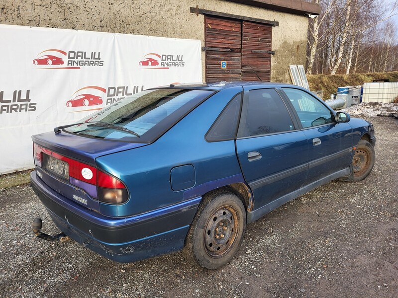 Фотография 3 - Renault Safrane 1995 г запчясти