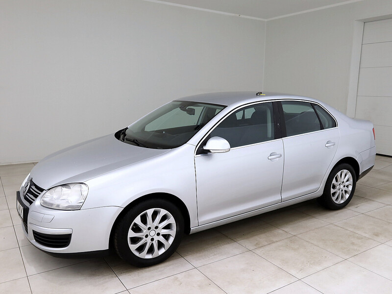 Фотография 2 - Volkswagen Jetta 2007 г Седан