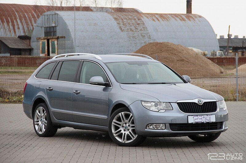 Photo 4 - Skoda Superb 2012 y Wagon