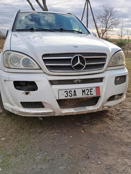 Photo 8 - Mercedes-Benz ML 400 2003 y Off-road / Crossover