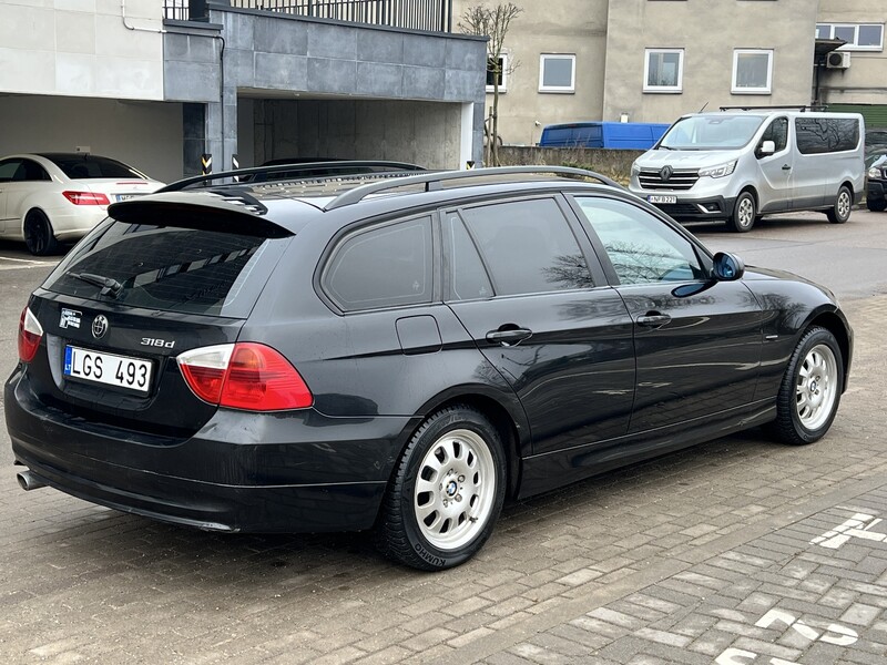 Фотография 6 - Bmw 320 2007 г Универсал