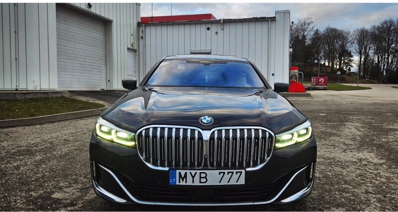 Фотография 1 - Bmw 730 2019 г Седан