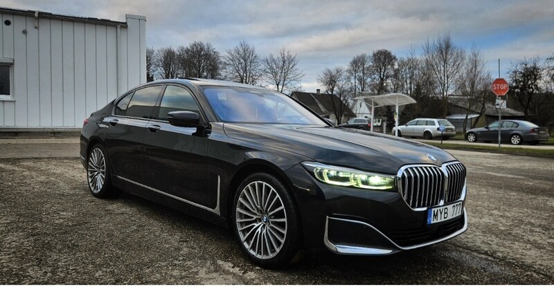 Фотография 2 - Bmw 730 2019 г Седан