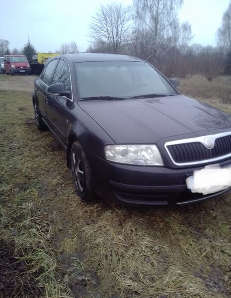 Photo 1 - Skoda Superb 2006 y parts