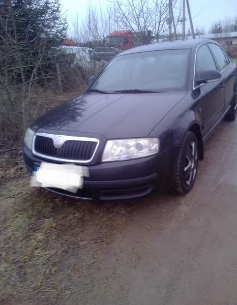 Photo 2 - Skoda Superb 2006 y parts