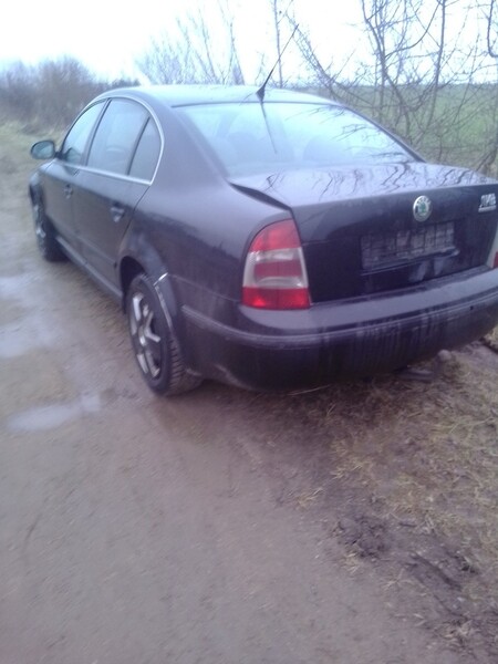 Photo 3 - Skoda Superb 2006 y parts