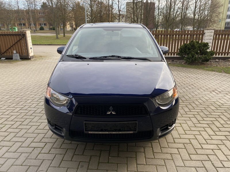 Фотография 9 - Mitsubishi Colt 2012 г Хэтчбек