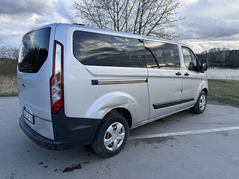 Photo 7 - Ford Tourneo Custom 2014 y Minibus