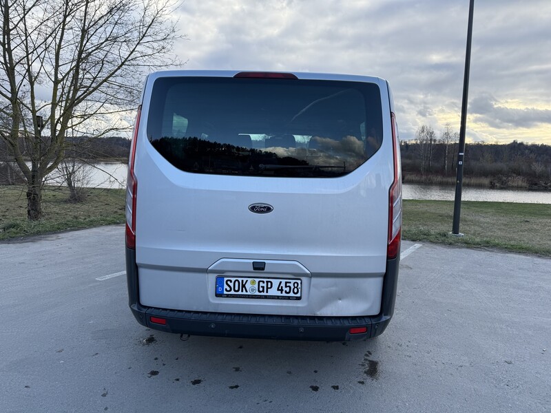 Photo 6 - Ford Tourneo Custom 2014 y Minibus