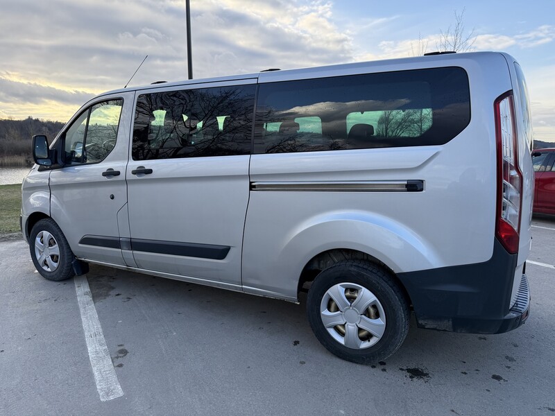 Photo 9 - Ford Tourneo Custom 2014 y Minibus