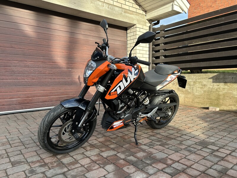 Nuotrauka 4 - KTM Duke 2011 m Klasikinis / Streetbike motociklas