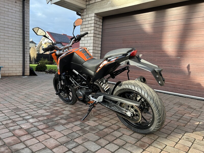 Nuotrauka 6 - KTM Duke 2011 m Klasikinis / Streetbike motociklas