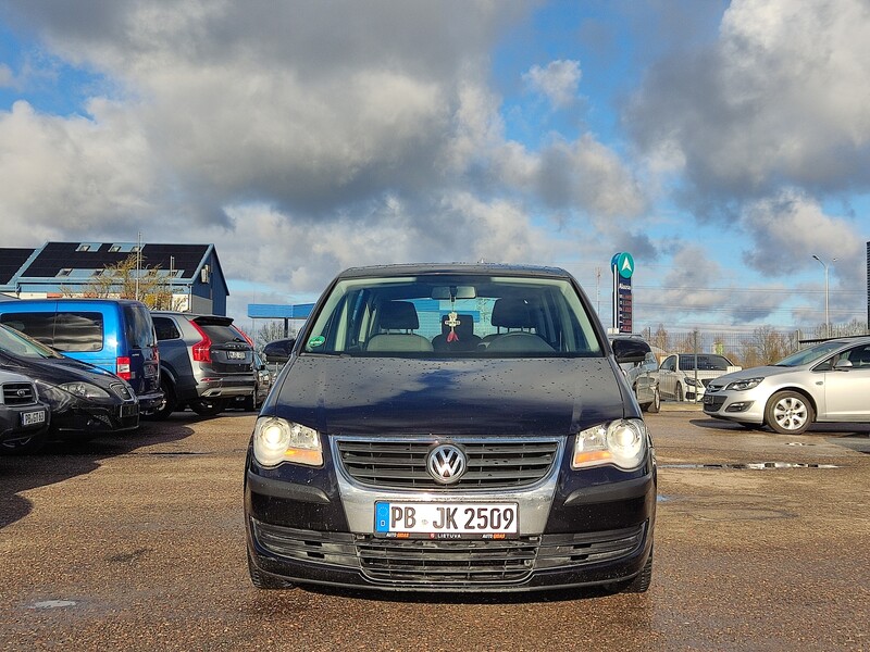 Фотография 7 - Volkswagen Touran 2008 г Минивэн