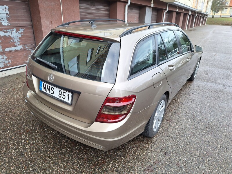 Photo 6 - Mercedes-Benz C 200 2010 y Wagon