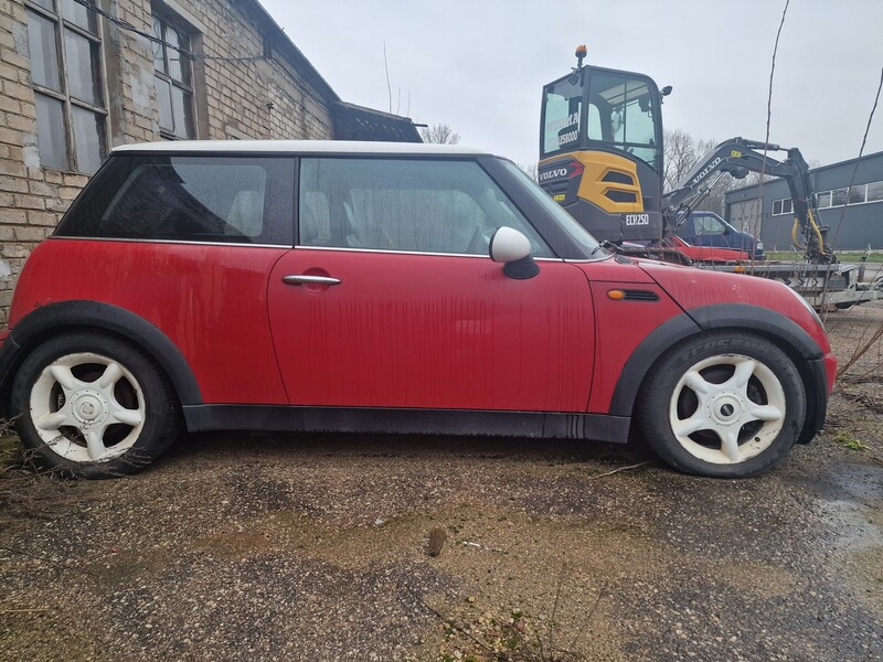 Photo 2 - Mini Cooper 2005 y Hatchback