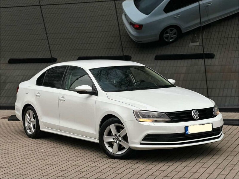 Photo 1 - Volkswagen Jetta 2015 y Sedan