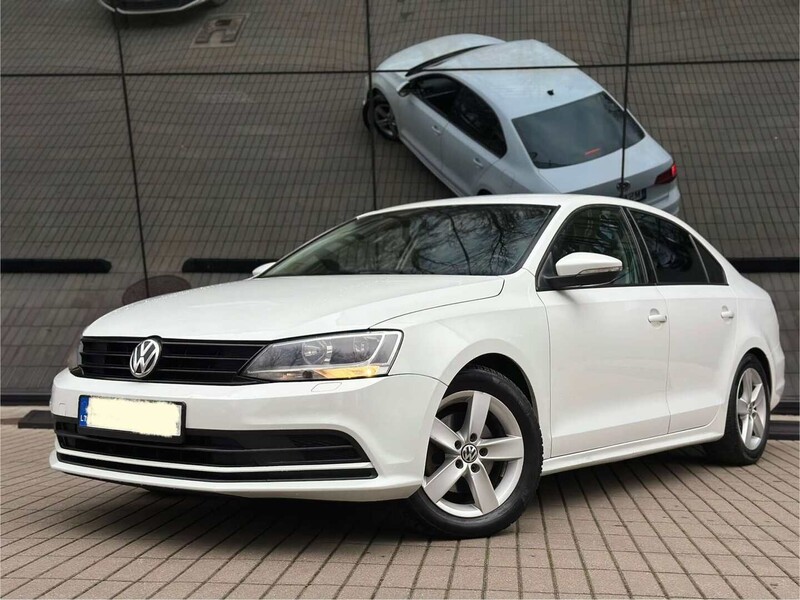 Photo 2 - Volkswagen Jetta 2015 y Sedan