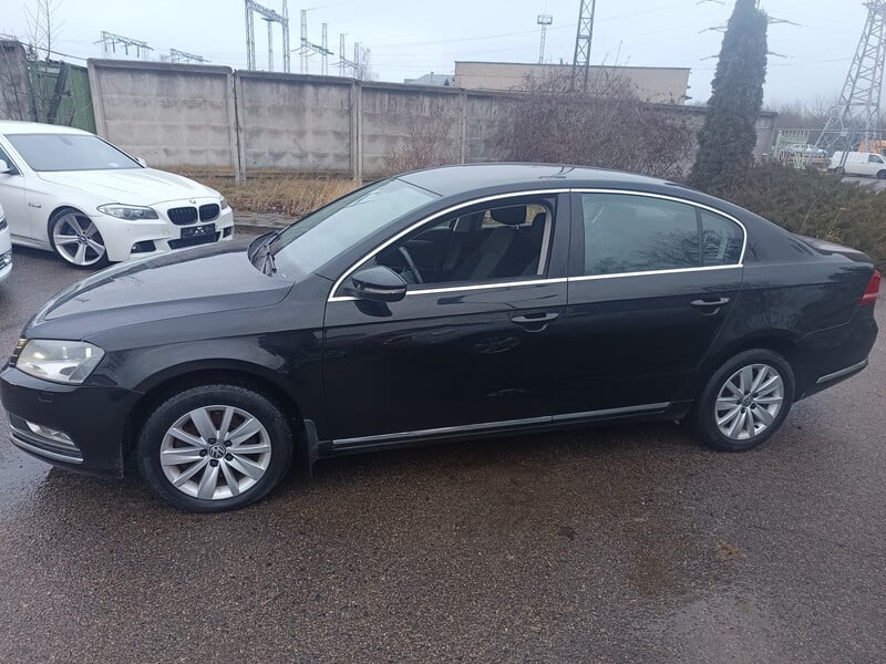 Nuotrauka 1 - Volkswagen Passat 2011 m Sedanas