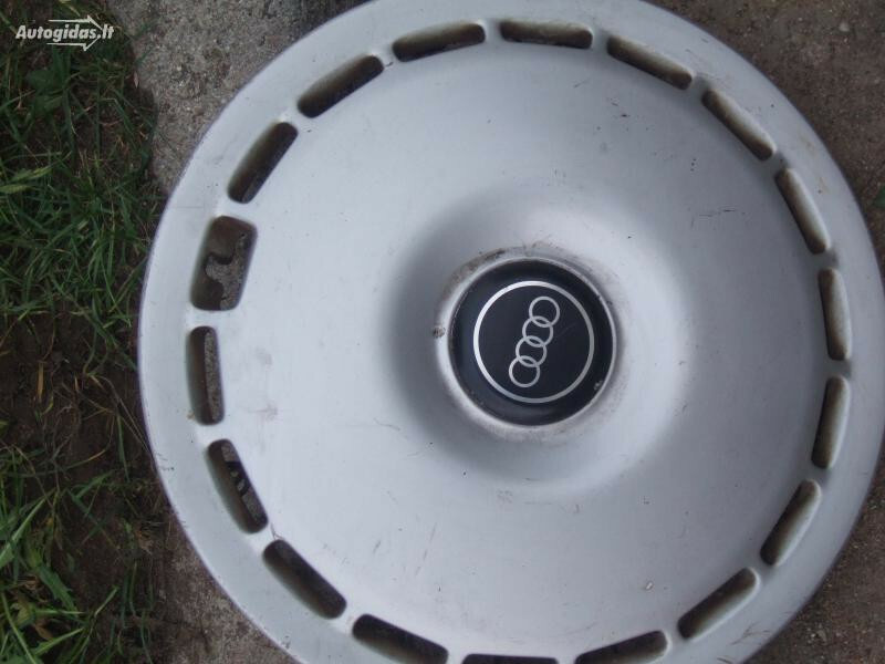 Photo 1 - Audi 100 R15 wheel caps