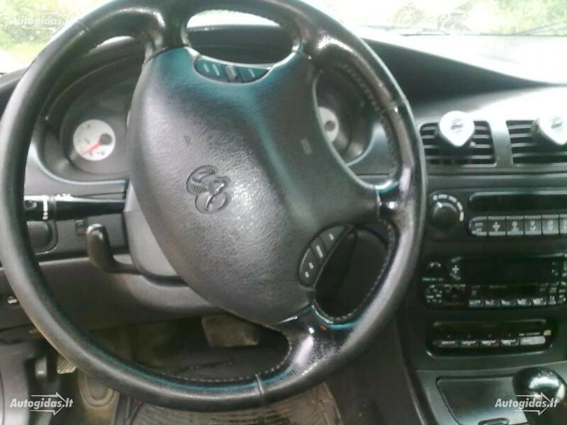 Nuotrauka 4 - Dodge Intrepid 2000 m dalys