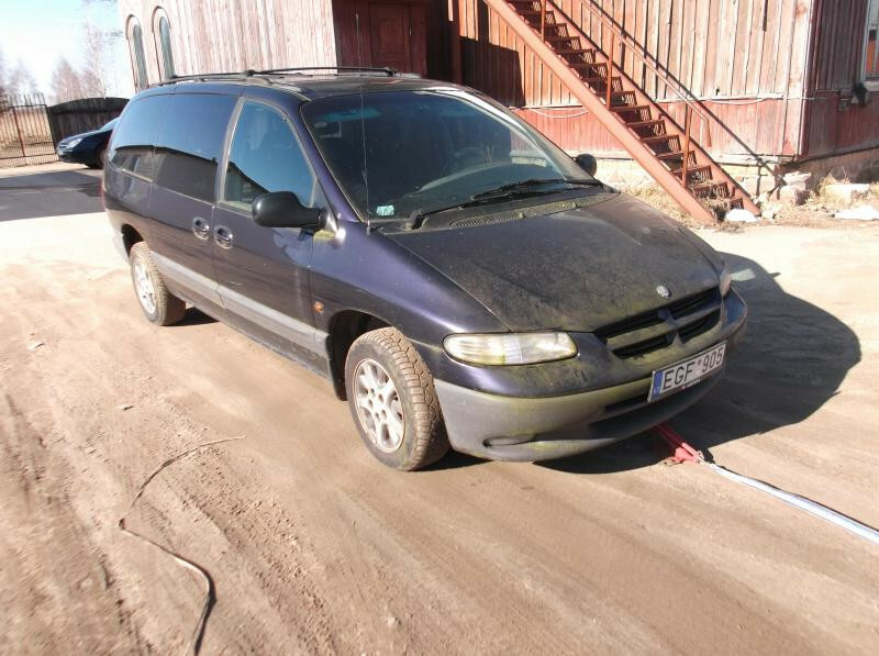 Photo 3 - Chrysler Grand Voyager II 1997 y parts