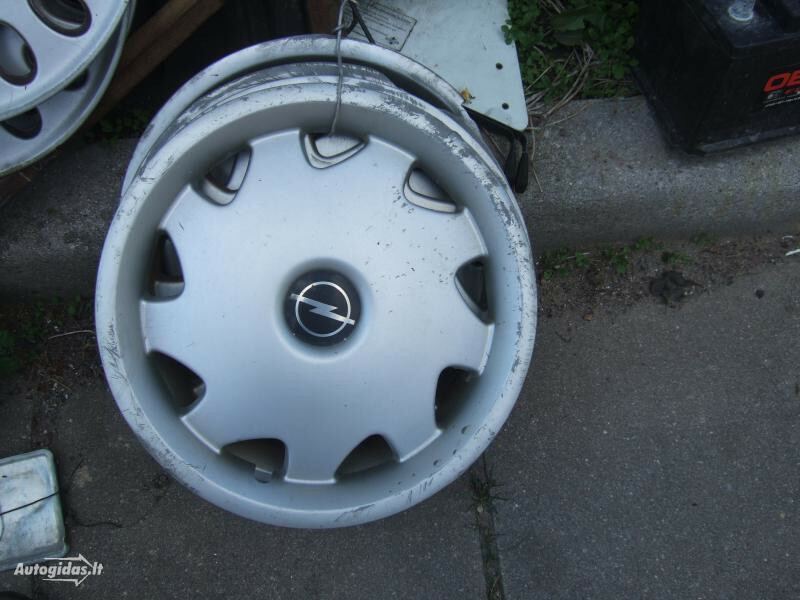 Nuotrauka 1 - Opel Omega R15 ratų gaubtai