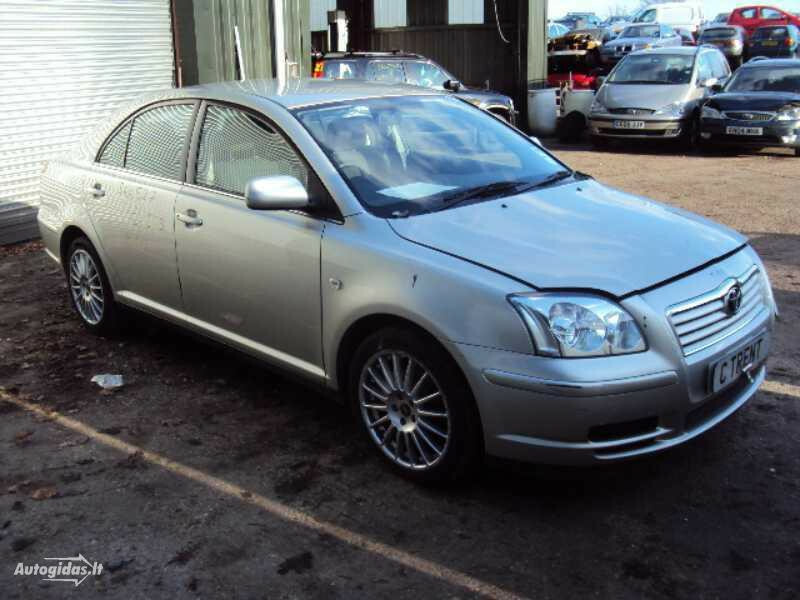 Toyota Avensis II 1.8lx 2004 y parts